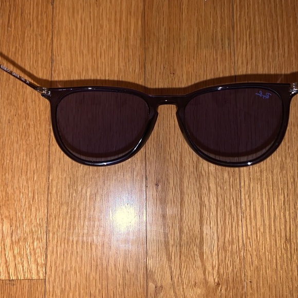 Ray-Ban Erica Classic Like New - Picture 4 of 6